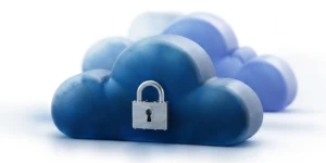 Nube privada protegida con candado de seguridad